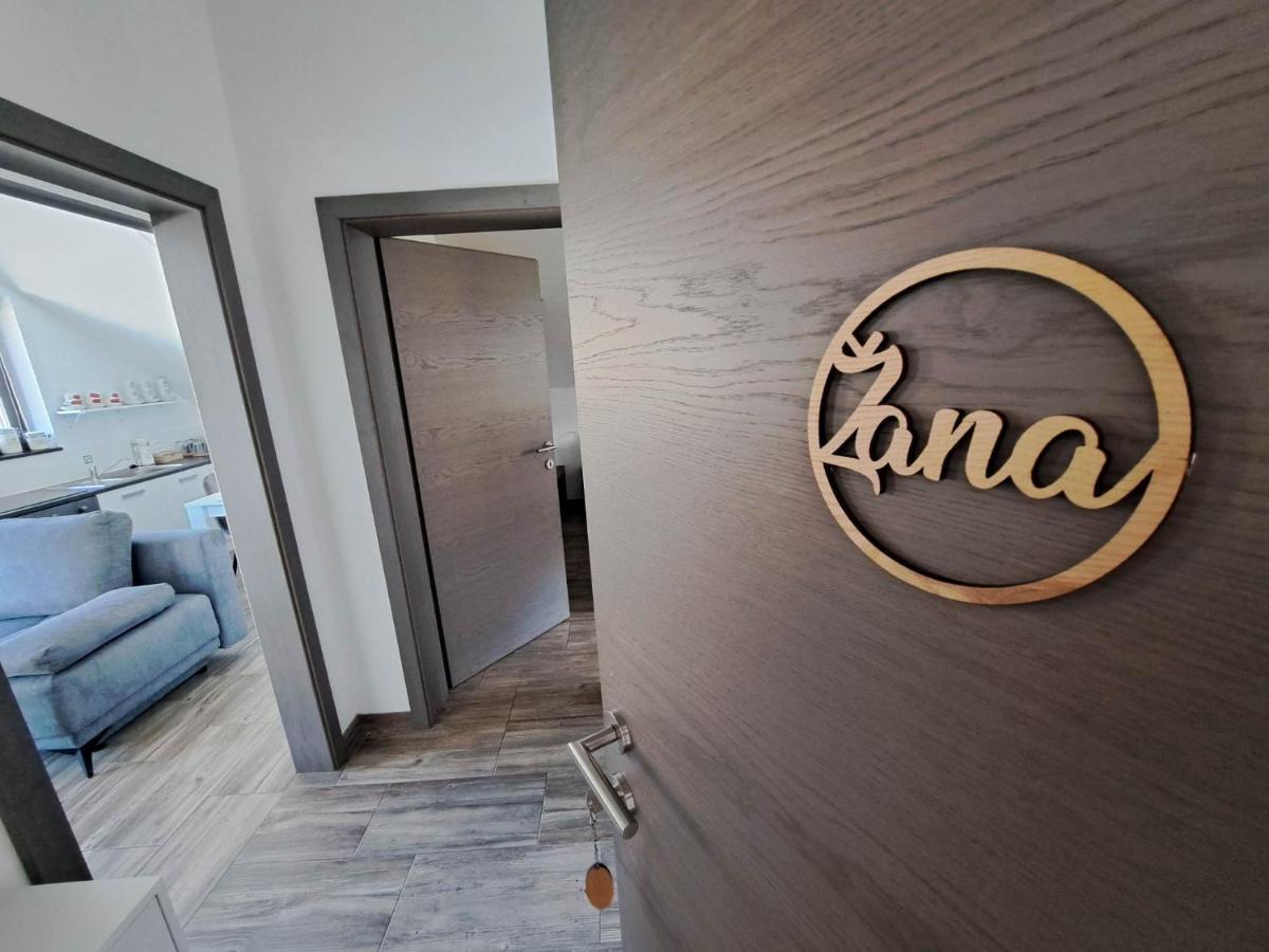 Apartmaji Tisa In Zana Rovte Εξωτερικό φωτογραφία